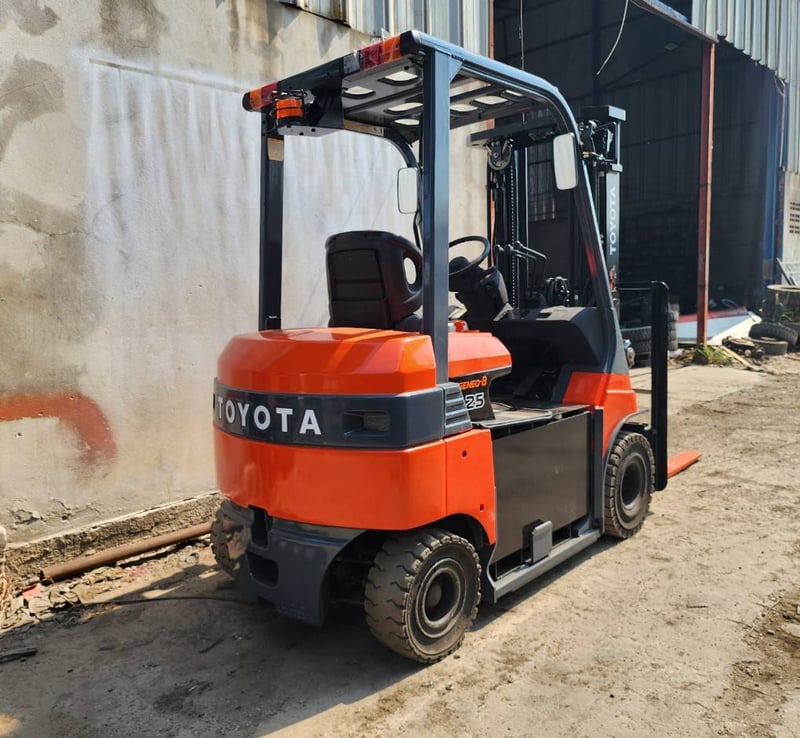  ขายด่วนน!! รถยกไฟฟ้า TOYOTA-7FB25T เสา 4.7 เมตร เกียร์ ออโต้