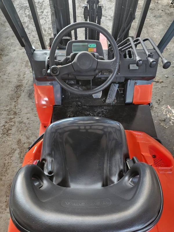  ขายด่วนน!! รถยกไฟฟ้า TOYOTA-7FB25T เสา 4.7 เมตร เกียร์ ออโต้