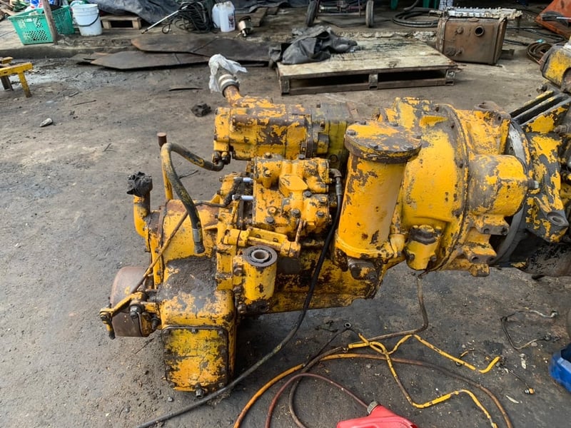 เกียรถตัก เกียรถตัก