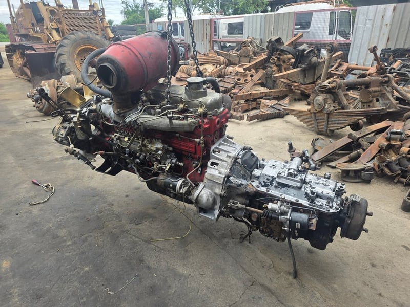 ขายเครื่องhino ho7c พร้อมเกียร์ho ขายเครื่องhino ho7c พร้อมเกียร์ho