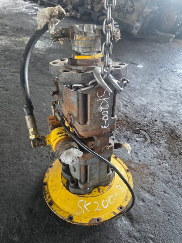 ขายปั้มแม็คโคร kobelco sk200-3