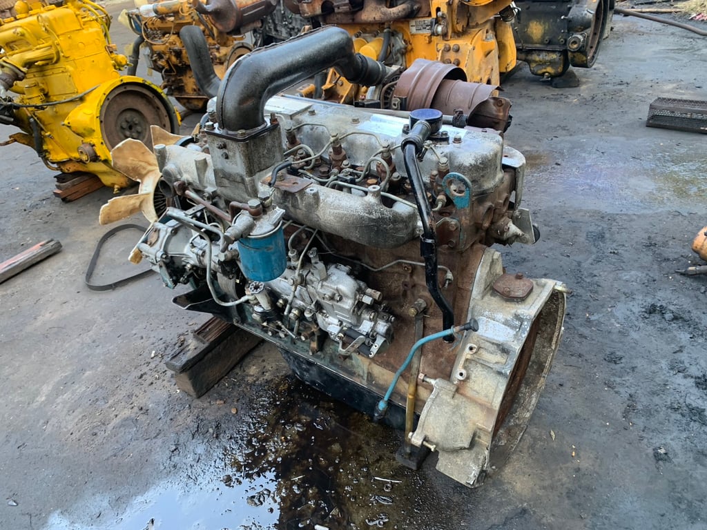 ขายเครื่องนิสสันfd6-t 175แรง สอบถามได้คะ