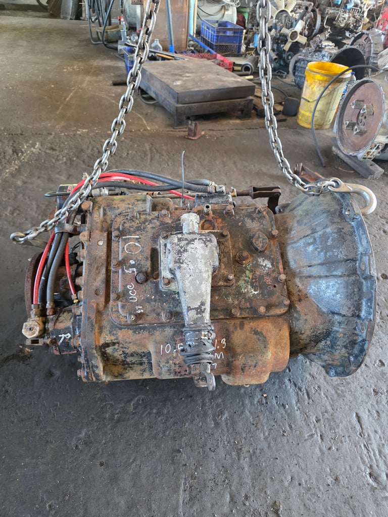 ขายเกียร์อีตั้น 10.5รอบ ปลายออก1.3 เฟืองสวย