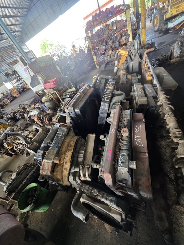 ขายหม้อน้ำสิบล้อ แม็คโคร รถตัก สอบถามได้คะ ขายหม้อน้ำสิบล้อ แม็คโคร รถตัก สอบถามได้คะ