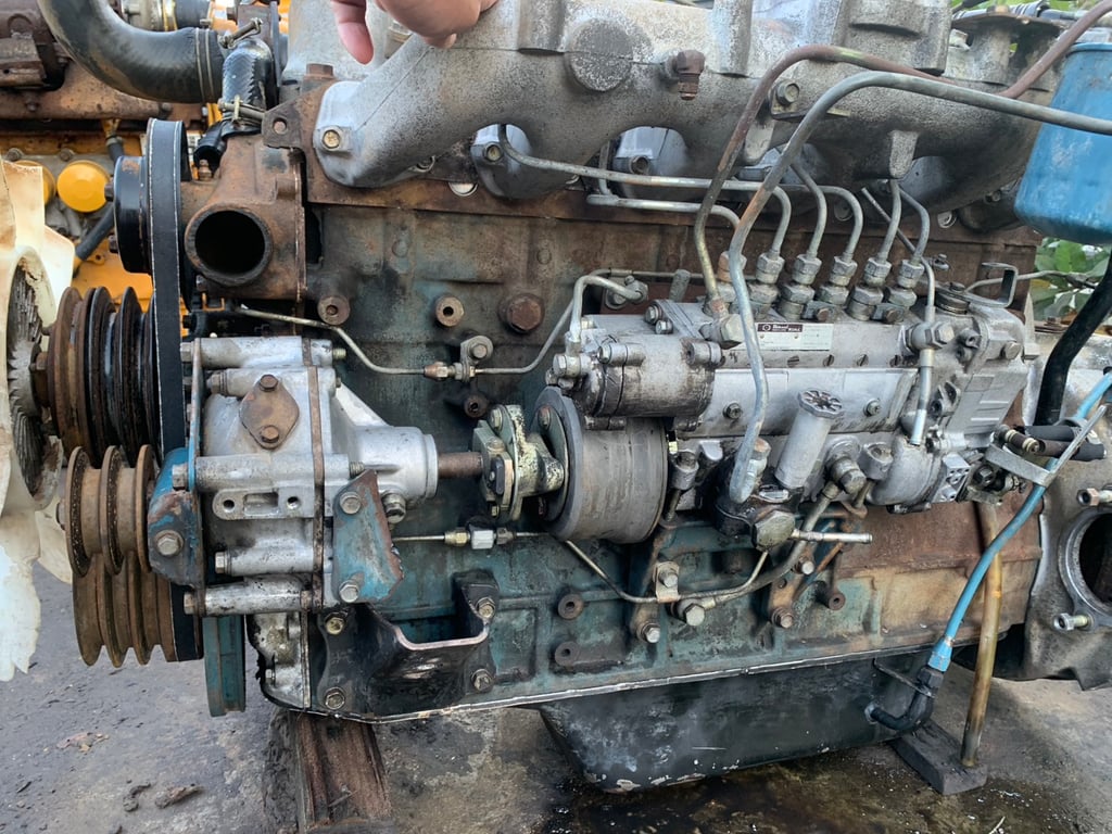 ขายเครื่องนิสสันfd6-t 175แรง สอบถามได้คะ