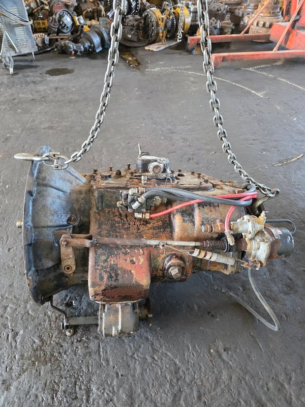 ขายเกียร์อีตั้น 10.5รอบ ปลายออก1.3 เฟืองสวย