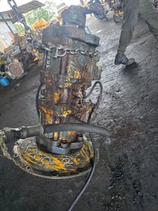 ขายปั้มแม็คโคร kobelco sk200-2 ขายปั้มแม็คโคร kobelco sk200-2