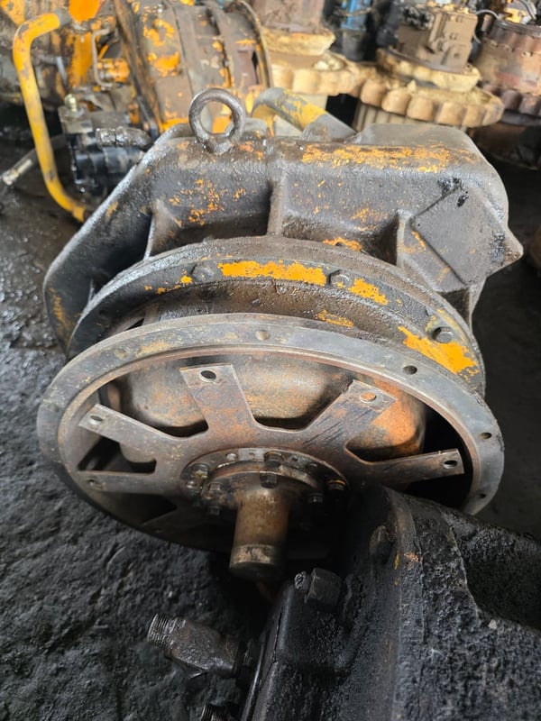 ขายทอร์คพร้อมปั้มรถตักjh30