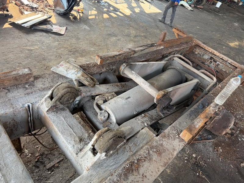 กระบอกดั้ม