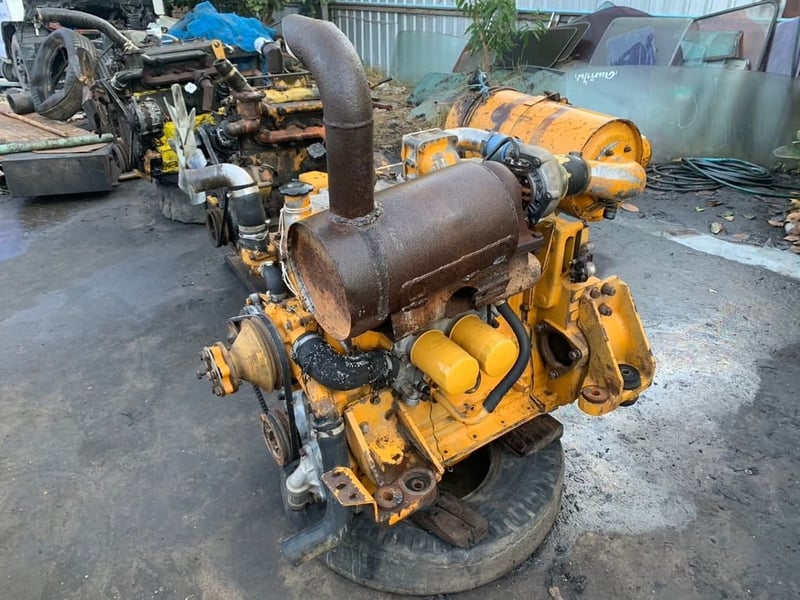 ขายเครื่องkomatsu 4D105-3turbo กรองคู่