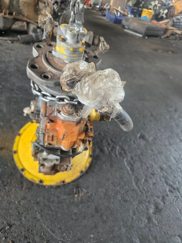 ขายปั้มแม็คโคร kobelco sk200-3 ขายปั้มแม็คโคร kobelco sk200-3