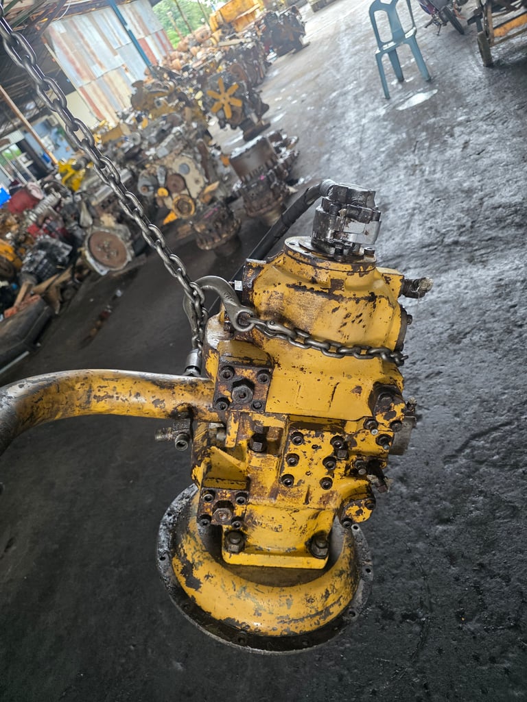 ขายปั้มแม็คโคร komatsu pc200-6 