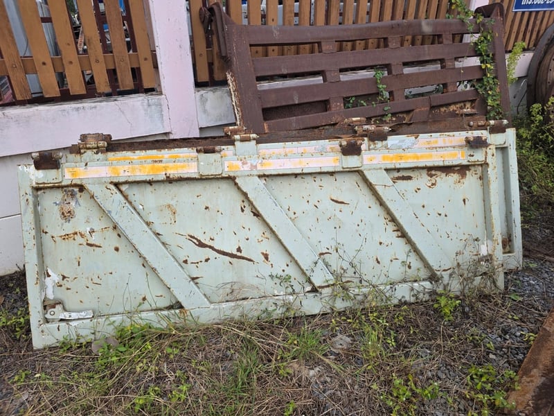 ขายแผงข้างสิบล้อ ขายแผงข้างสิบล้อ