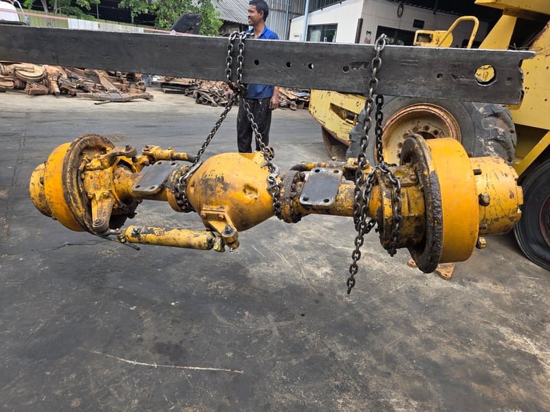 ขายเสื้อเพลาหลังรถตักkomatsu jh30 