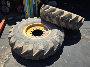 ขายกระทะพร้อมยางรถตัก