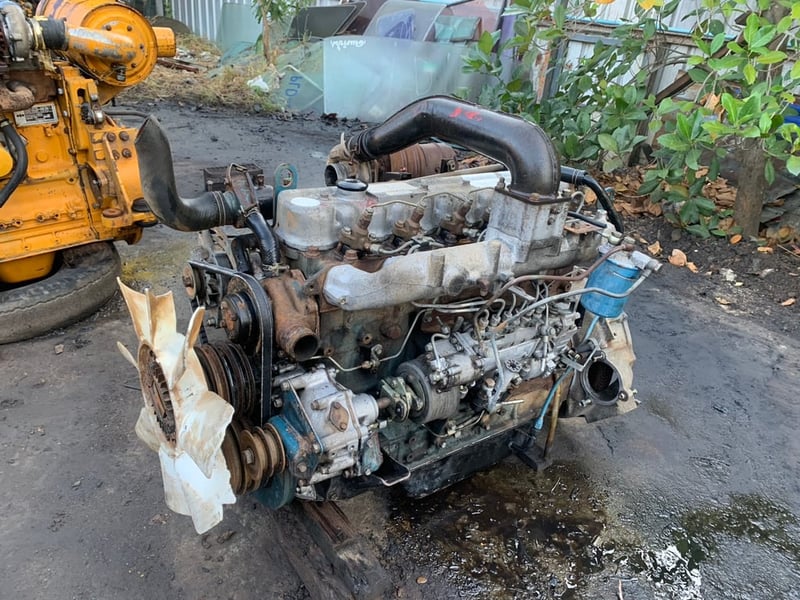 ขายเครื่องนิสสันfd6-t 175แรง สอบถามได้คะ