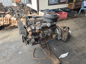 ขายเครื่องhino ec100 ปั้มกาวานา