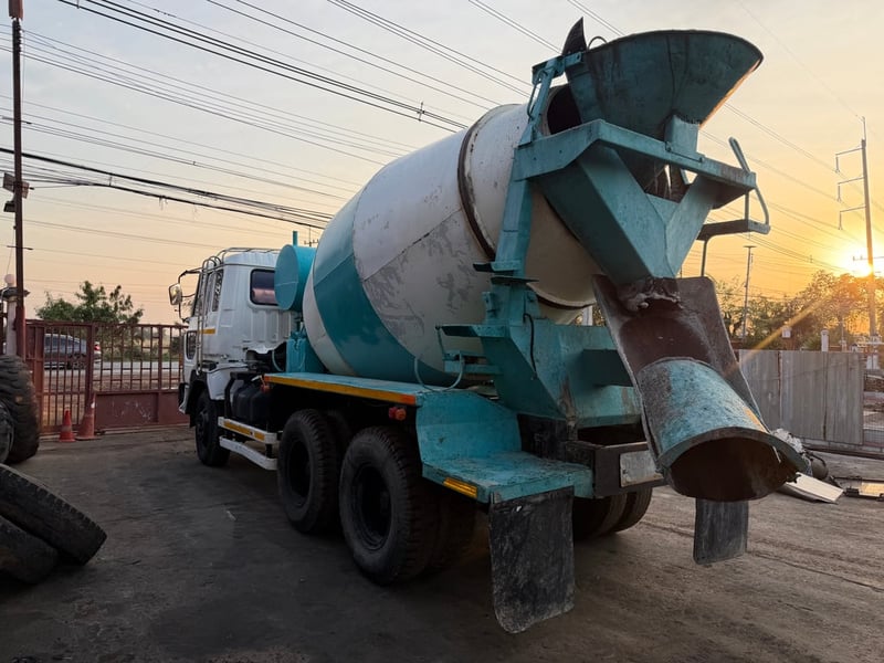 รถโม่ปูน