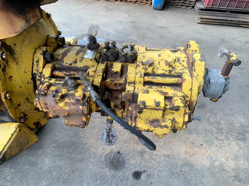 เครื่องแมคโค