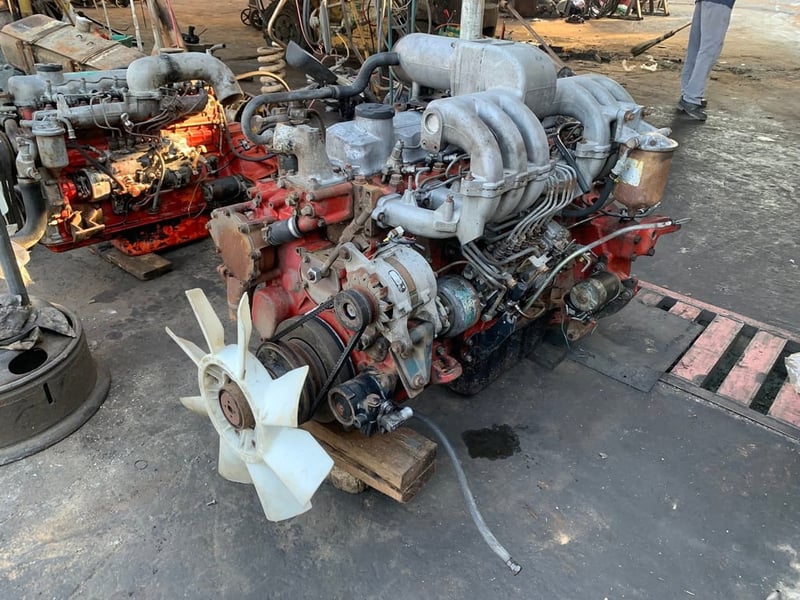 ขายเครื่องHINO EM100 220แรง พร้อมใช้งาน ขายเครื่องHINO EM100 220แรง พร้อมใช้งาน