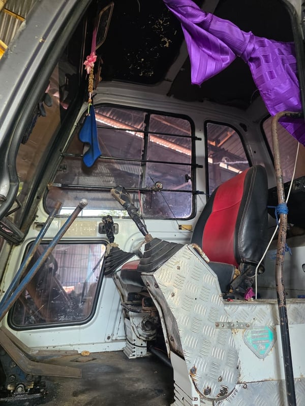 ขายหัวแม็คโครkobelco 200-3 สภาพดี ไม่ผุ