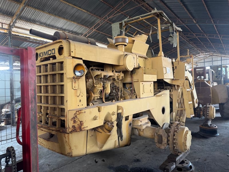 แยกอะไหล่รถตัก