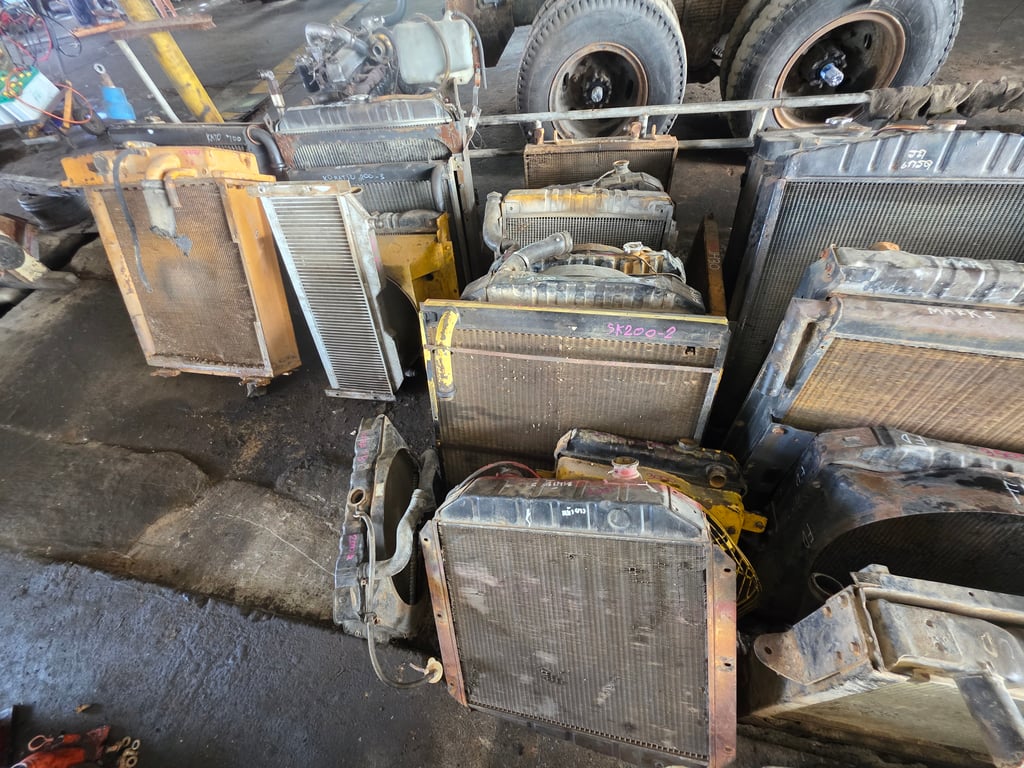 ขายหม้อน้ำสิบล้อ แม็คโคร รถตัก สอบถามได้คะ ขายหม้อน้ำสิบล้อ แม็คโคร รถตัก สอบถามได้คะ