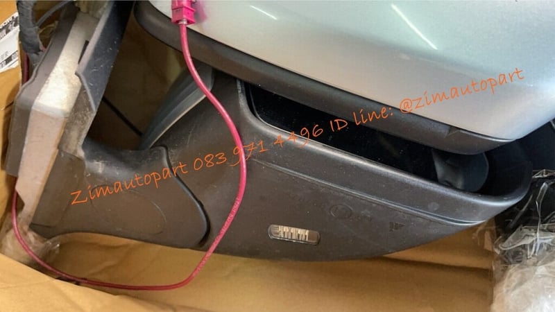 กระจกมองข้างรถยนต์ benz C220d เก่าญี่ปุ่น