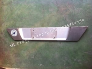 แผ่นรองป้ายทะเบียนหลังรถยนต์ W124 300CE สภาพสวย เก่าญี่ปุ่น