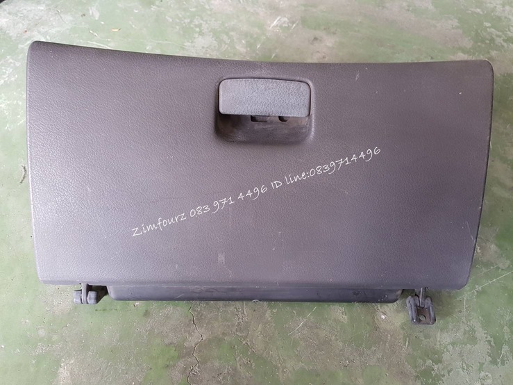 เก๊ะหน้ารถยนต์ SUBARU IMPREZA 1996 เก่าญี่ปุ่น