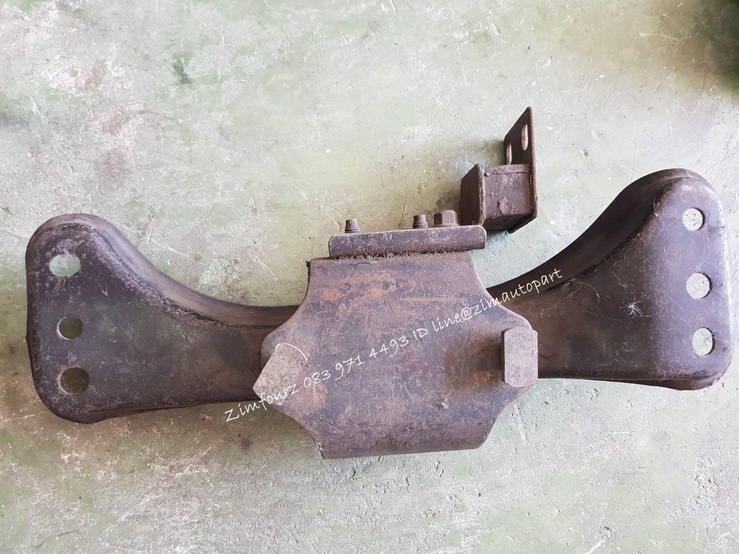 ยางแท่นเกียร์รถยนต์ nissan CEFIRE A31 เก่าญี่ปุ่น