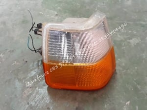 ไฟหรี่มุมขวารถยนต์ volvo 940 เก่าญี่ปุ่น