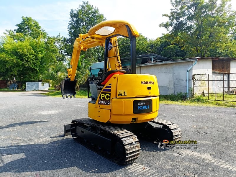 รถขุด แบคโฮ Komatsu PC28UU-2 ขนาด 2.8 ตัน คอนโทรลน้ำมัน บูมอาร์มแบบสไลด์ แทรคเหล็ก รถขุด แบคโฮ Komatsu PC28UU-2 ขนาด 2.8 ตัน คอนโทรลน้ำมัน บูมอาร์มแบบสไลด์ แทรคเหล็ก