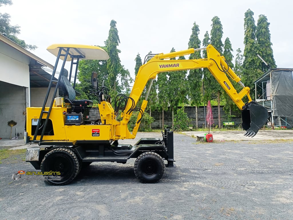 รถขุดล้อยาง YANMAR ขนาด 3 ตัน PC30 ทำงานได้เอนกประสงค์ มีเกียร์ Low-Hi รถขุดล้อยาง YANMAR ขนาด 3 ตัน PC30 ทำงานได้เอนกประสงค์ มีเกียร์ Low-Hi