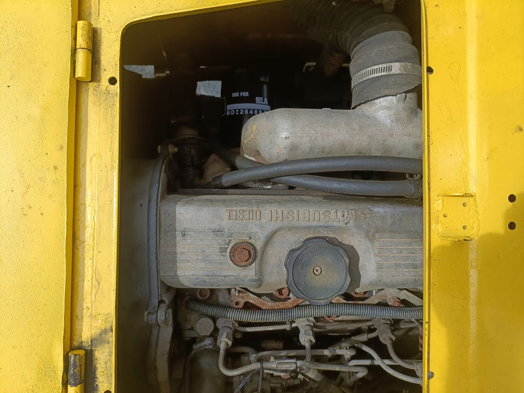 รถขุดล้อยาง YANMAR  ขนาด 3 ตัน PC30 ทำงานได้เอนกประสงค์ มีเกียร์ Low-Hi