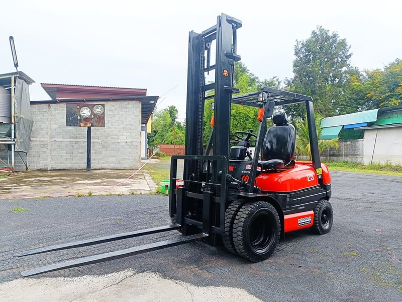 รถโฟล์คลิฟท์ Forklift TOYOTA 6FD25 ดีเซล พิกัดยก 2.5 ตัน ยกสูง 4 เมตร ล้อหน้าคู่ รถโฟล์คลิฟท์ Forklift TOYOTA 6FD25 ดีเซล พิกัดยก 2.5 ตัน ยกสูง 4 เมตร ล้อหน้าคู่