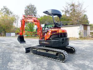 รถขุด แบคโฮ  Kubota U35-3  ขนาด 3.5 ตัน   คอนโทรลน้ำมัน ปั๊มนิ้ว แทรคเหล็ก มีไลน์ไปป์ปิ้ง