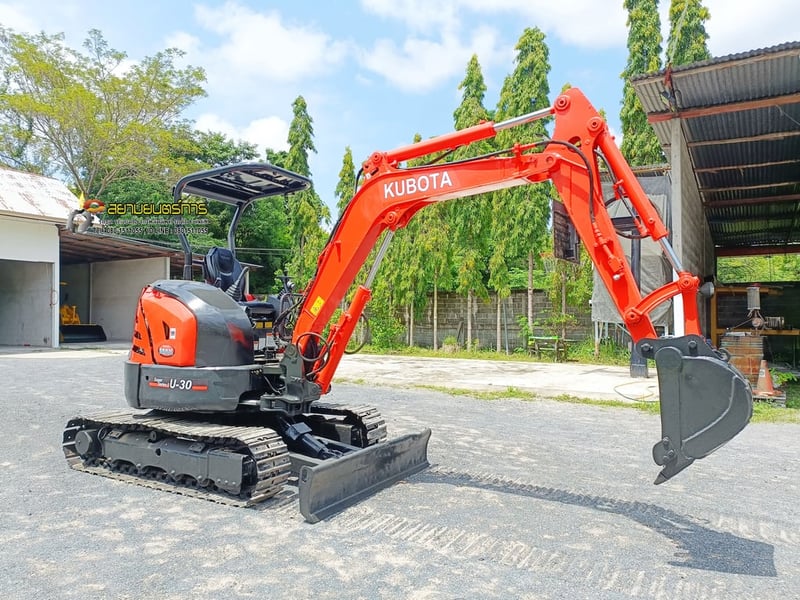 รถขุด แบคโฮ Kubota U30-6 ขนาด 3 ตัน คอนโทรลน้ำมัน ปั๊มนิ้ว แทรคเหล็ก มีไลน์ไปป์ปิ้ง รถขุด แบคโฮ Kubota U30-6 ขนาด 3 ตัน คอนโทรลน้ำมัน ปั๊มนิ้ว แทรคเหล็ก มีไลน์ไปป์ปิ้ง