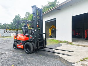 รถโฟล์คลิฟท์ Forklift TOYOTA 6FD25 ดีเซล พิกัดยก 2.5 ตัน ยกสูง 4 เมตร ล้อหน้าคู่ รถโฟล์คลิฟท์ Forklift TOYOTA 6FD25 ดีเซล พิกัดยก 2.5 ตัน ยกสูง 4 เมตร ล้อหน้าคู่