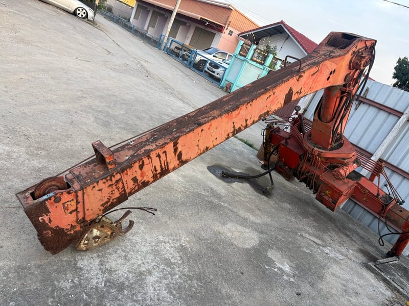 เครน TADANO 4.5 ตัน 3 ปลอก 2 ชัก อุปกรณ์ครบ