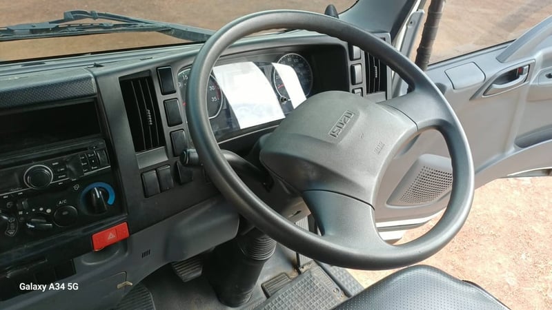 ISUZU FVM240แรงม้า ปี62 ตู้แห้ง2บาน 7.80เมตร