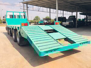 เทรลเลอร์12ล้อ 2เพลา 320แรง บรรทุกรถแบคโค สภาพสวยพร้อมใช้งาน เทรลเลอร์12ล้อ 2เพลา 320แรง บรรทุกรถแบคโค สภาพสวยพร้อมใช้งาน