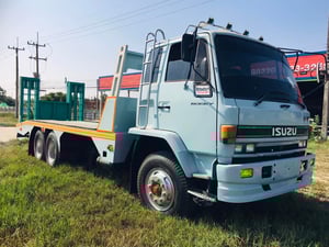 ขายรถเทรลเลอร์ขึ้นรถเกี่ยวข้าว ร็อกกี้195แรง รถสวยสภาพดีพร้อมใช้งาน