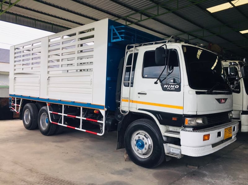 HINO FL3H 195แรง กระบะบรรทุกเพลาเดียว HINO FL3H 195แรง กระบะบรรทุกเพลาเดียว
