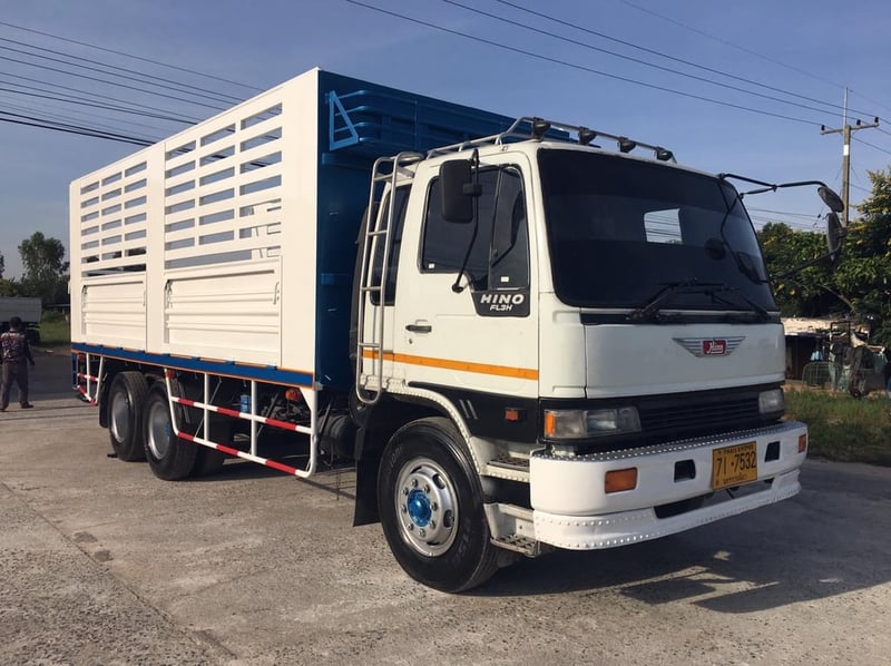ขายรถล่องสิงห์ไฮเทค HINO FL3H 195แรง สภาพสวยพร้อมใช้งาน ราคา 540,000 