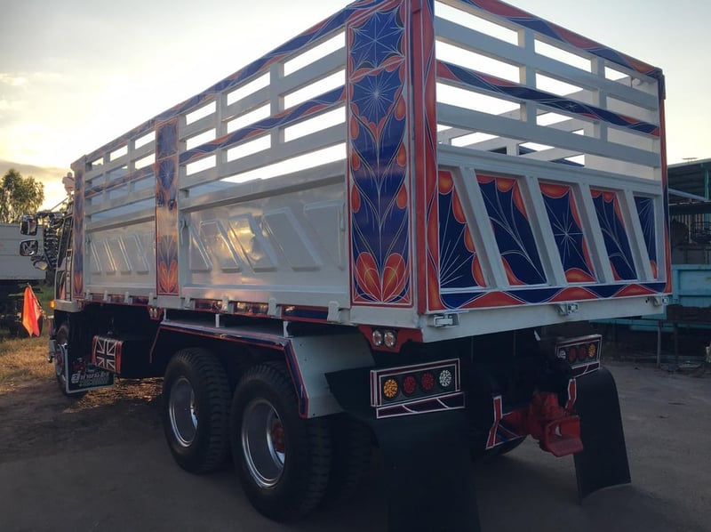 ขายรถดั้ม2เพลา ไอ้หลงเทอร์โบ 220แรง รถสวยสภาพดีมาก 