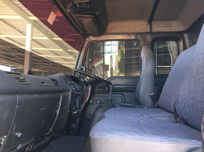 เดก้า320แรง รถสวยสภาพดีพร้อมใช้งาน เครดิตดีดาวน์เริ่มต้นเพียง 100,000 บาท 