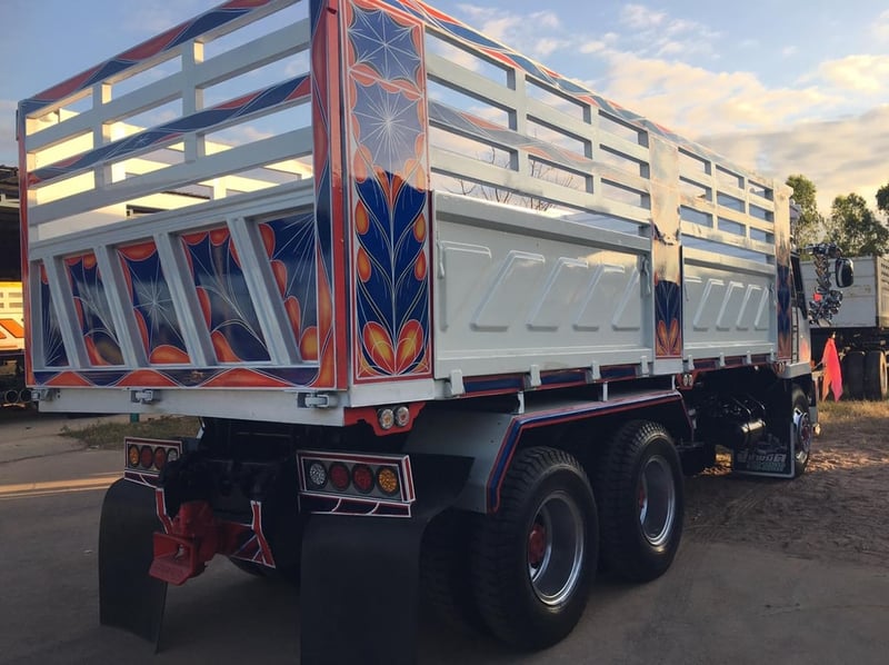 ขายรถดั้ม2เพลา ไอ้หลงเทอร์โบ 220แรง รถสวยสภาพดีมาก 