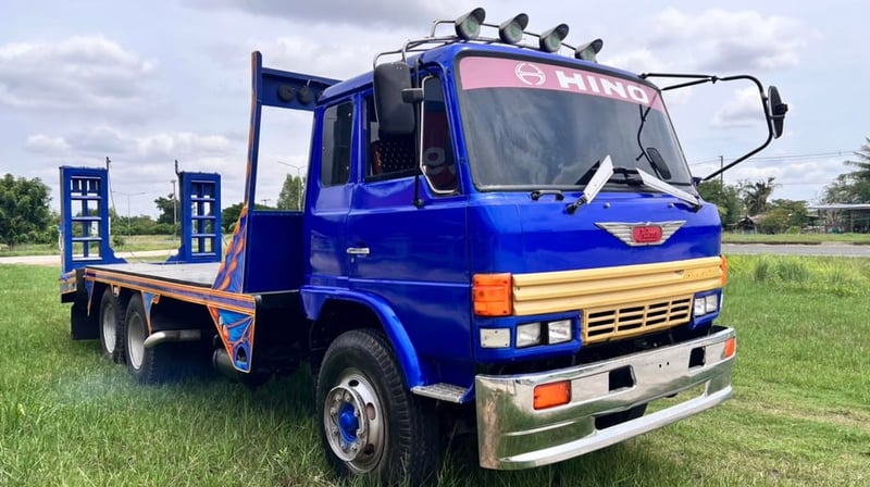 เทรลเลอร์ขึ้นรถเกี่ยวข้าว HINO F17 รถสวยสภาพพร้อมใช้งาน เทรลเลอร์ขึ้นรถเกี่ยวข้าว HINO F17 รถสวยสภาพพร้อมใช้งาน