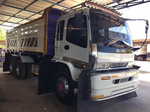 เดก้า320แรง รถสวยสภาพดีพร้อมใช้งาน เครดิตดีดาวน์เริ่มต้นเพียง 100,000 บาท 